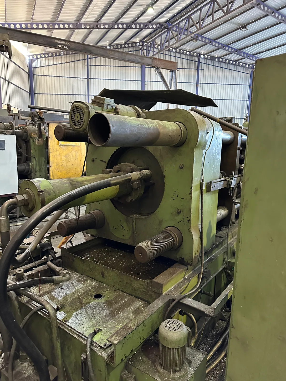 Pressure-casting machine in the aluminium foundry
